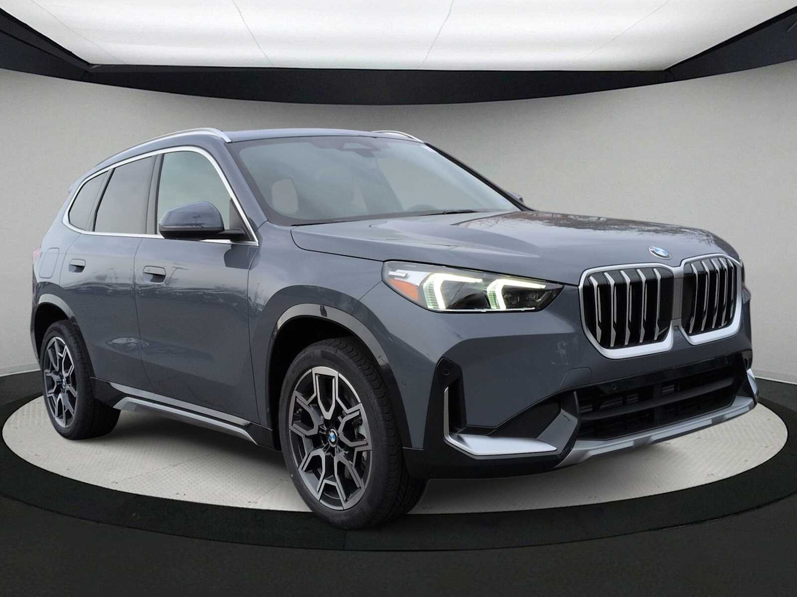 Thumbnail: 2026 BMW X1 - 2