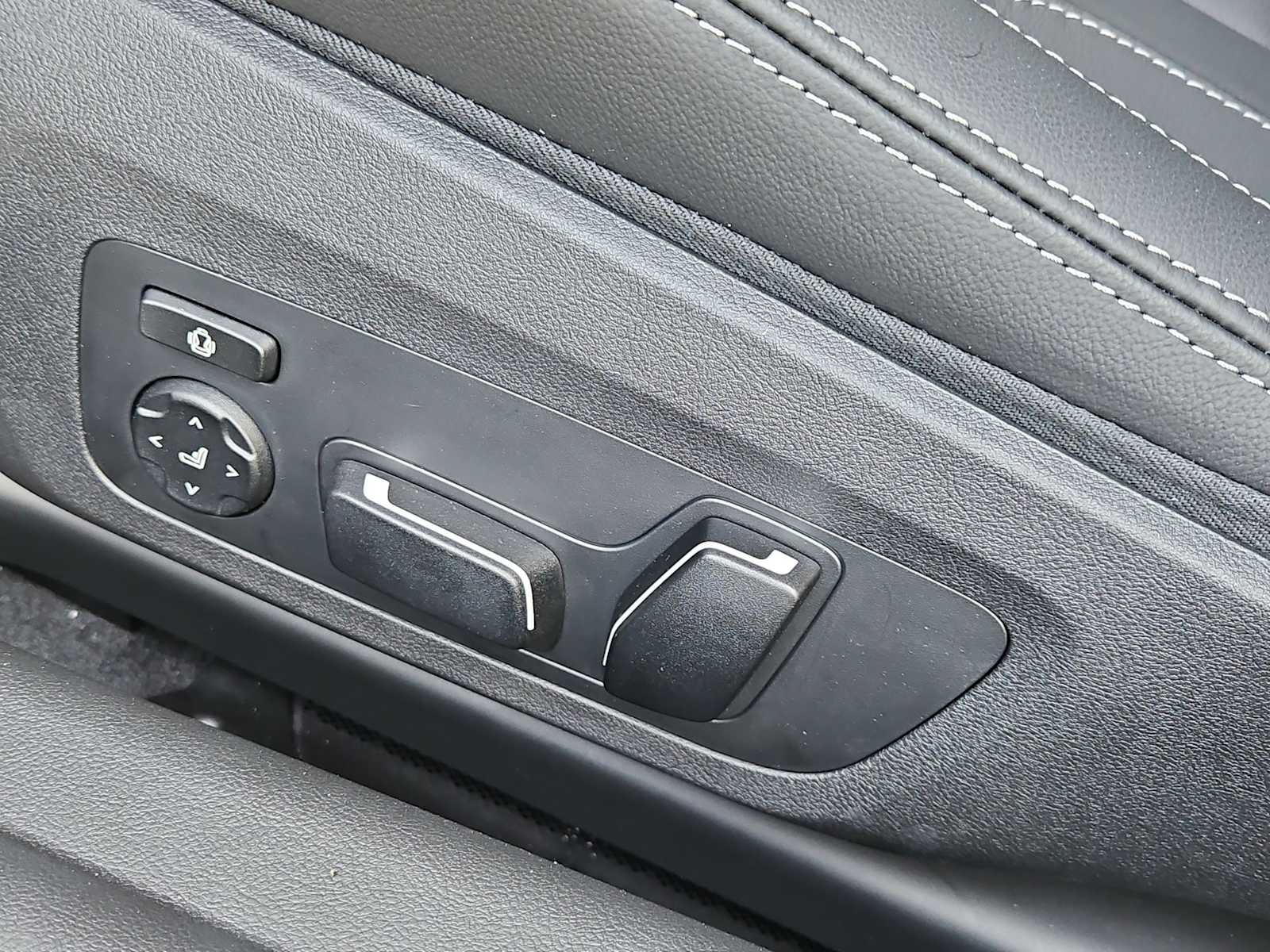 Thumbnail: 2026 BMW M2 - 16