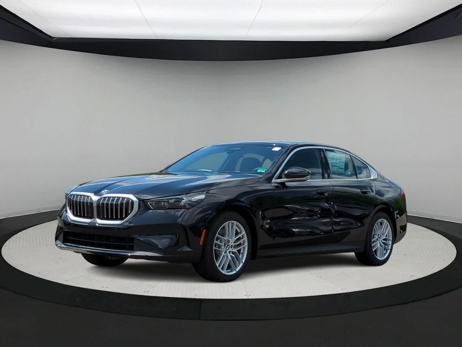 Thumbnail: 2025 BMW 5 Series - 4