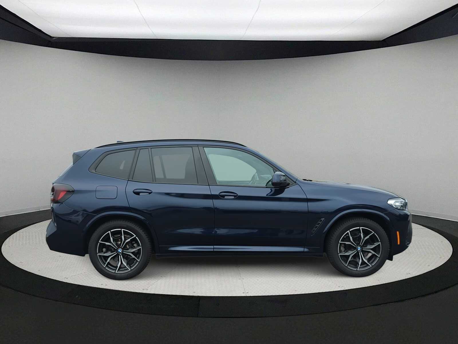 Thumbnail: 2022 BMW X3 - 9