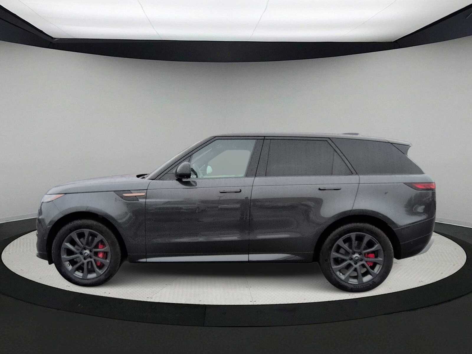 Thumbnail: 2023 Land Rover Range Rover Sport - 5