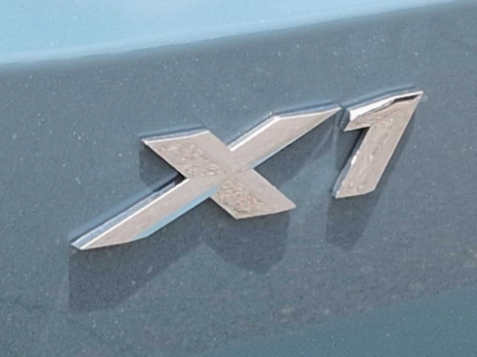 Thumbnail: 2026 BMW X1 - 13