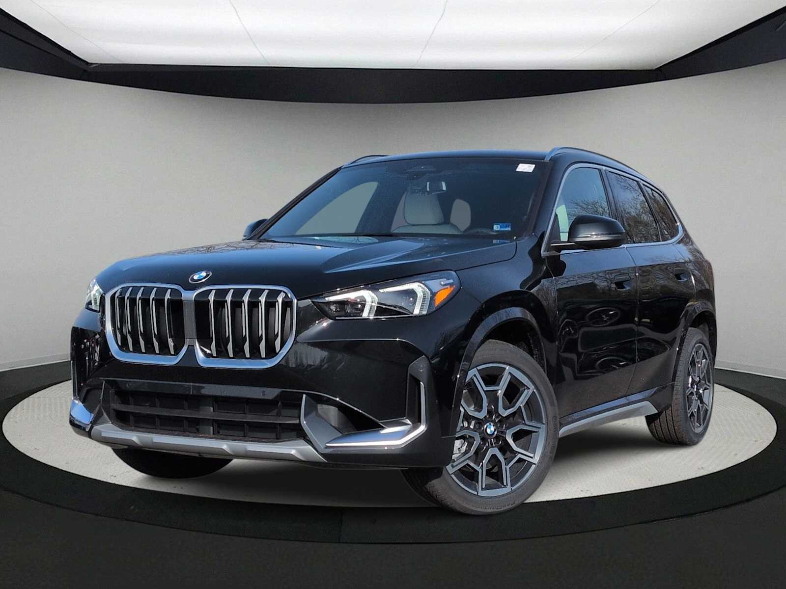 Thumbnail: 2026 BMW X1 - 1