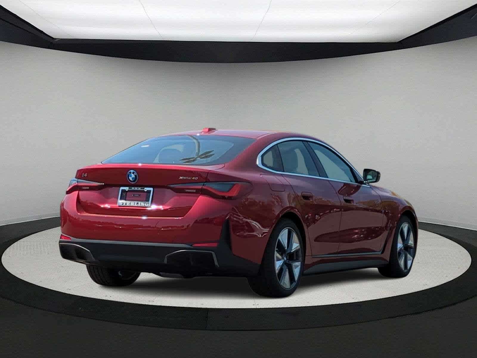 Thumbnail: 2025 BMW i4 - 8