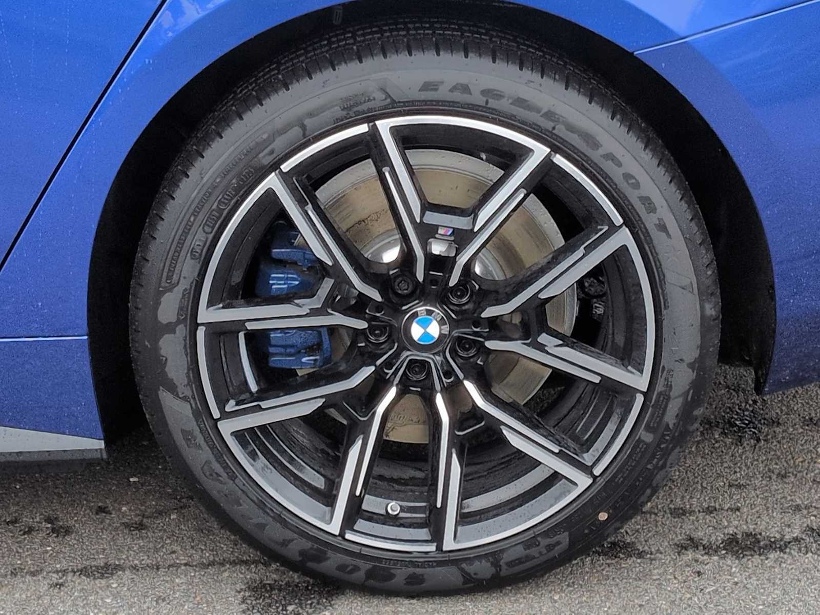 Thumbnail: 2026 BMW i4 - 13