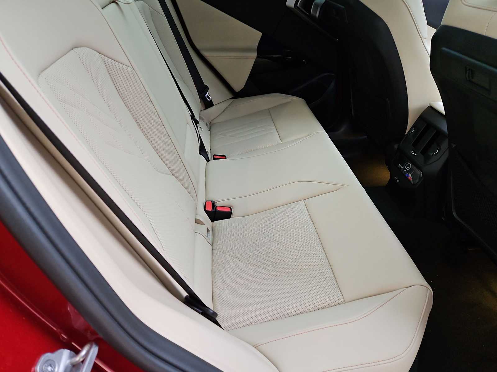 Thumbnail: 2026 BMW X3 - 16