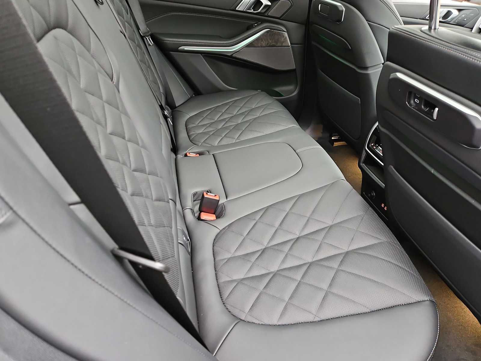 Thumbnail: 2026 BMW X5 - 16