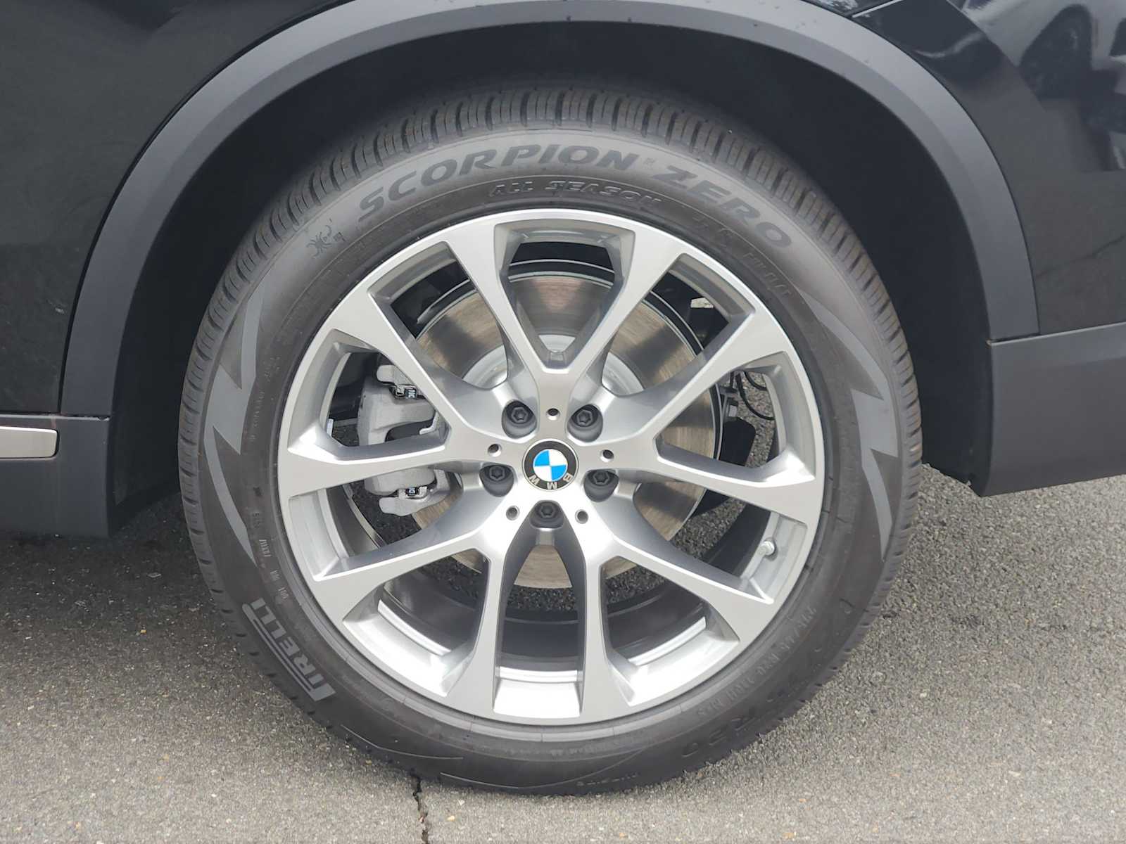 Thumbnail: 2026 BMW X5 - 12