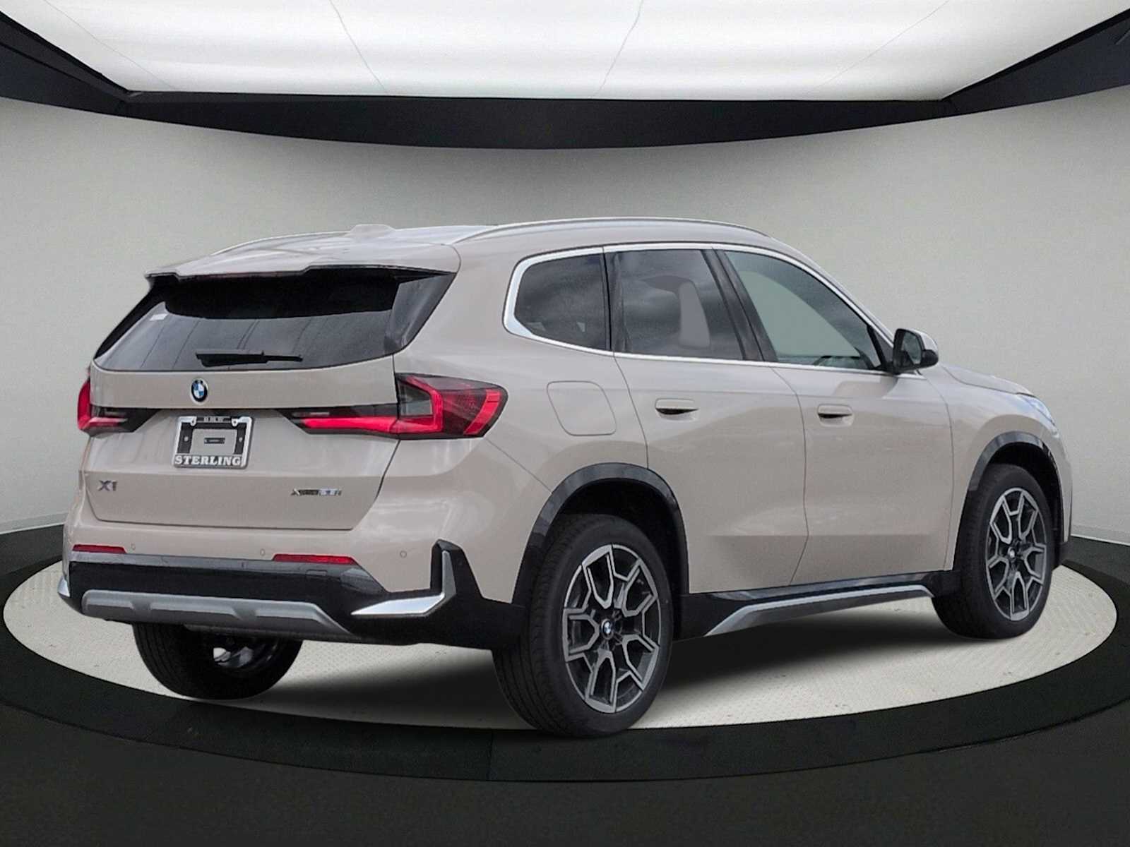 Thumbnail: 2026 BMW X1 - 8