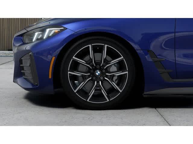 Thumbnail: 2025 BMW i4 - 7