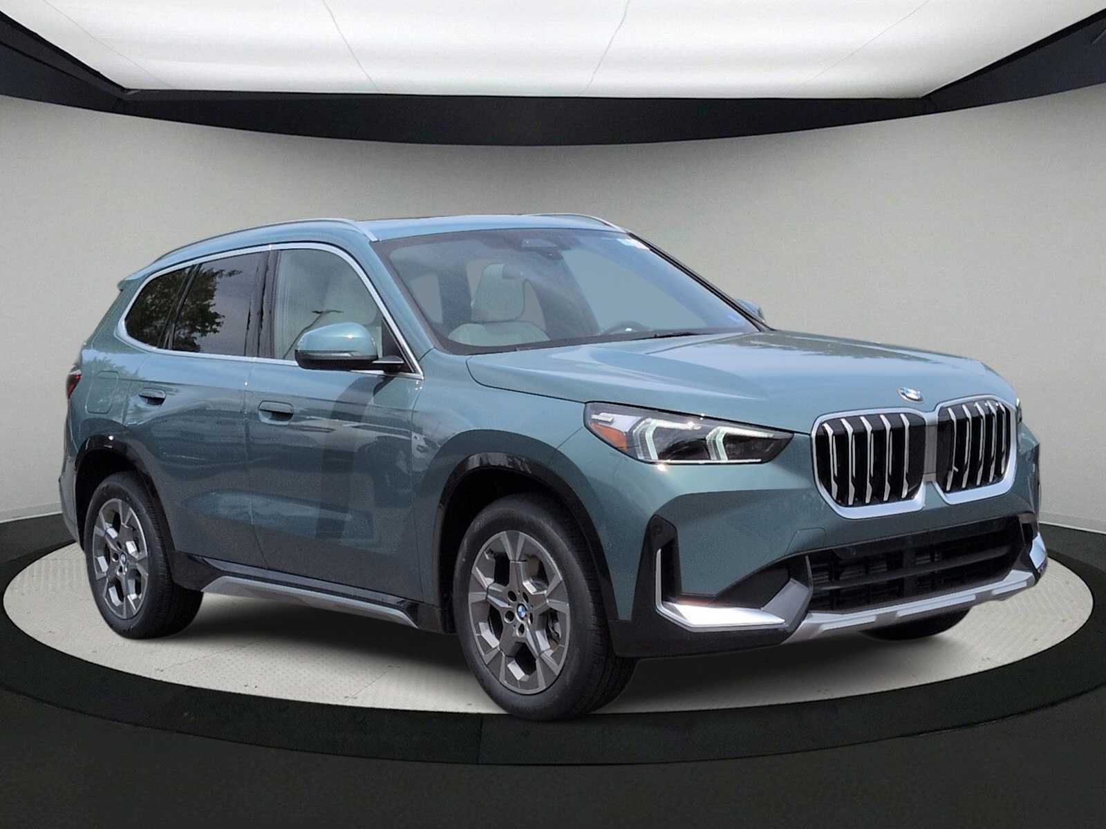 Thumbnail: 2026 BMW X1 - 2
