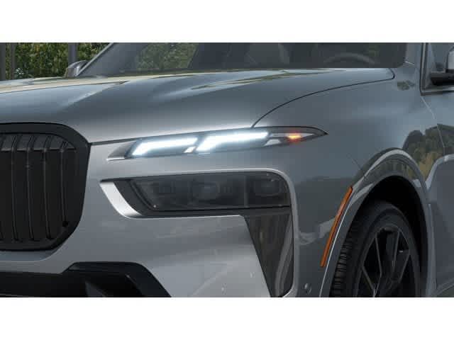 Thumbnail: 2026 BMW X7 - 6