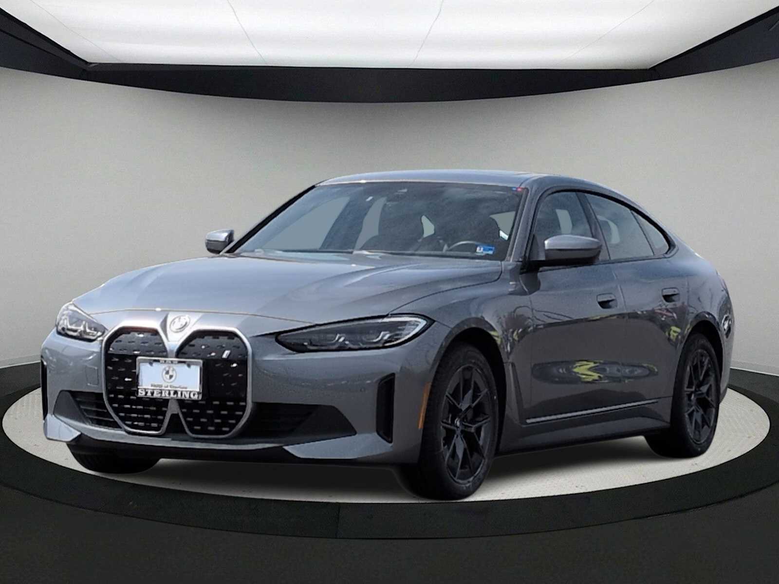 Thumbnail: 2023 BMW i4 - 4