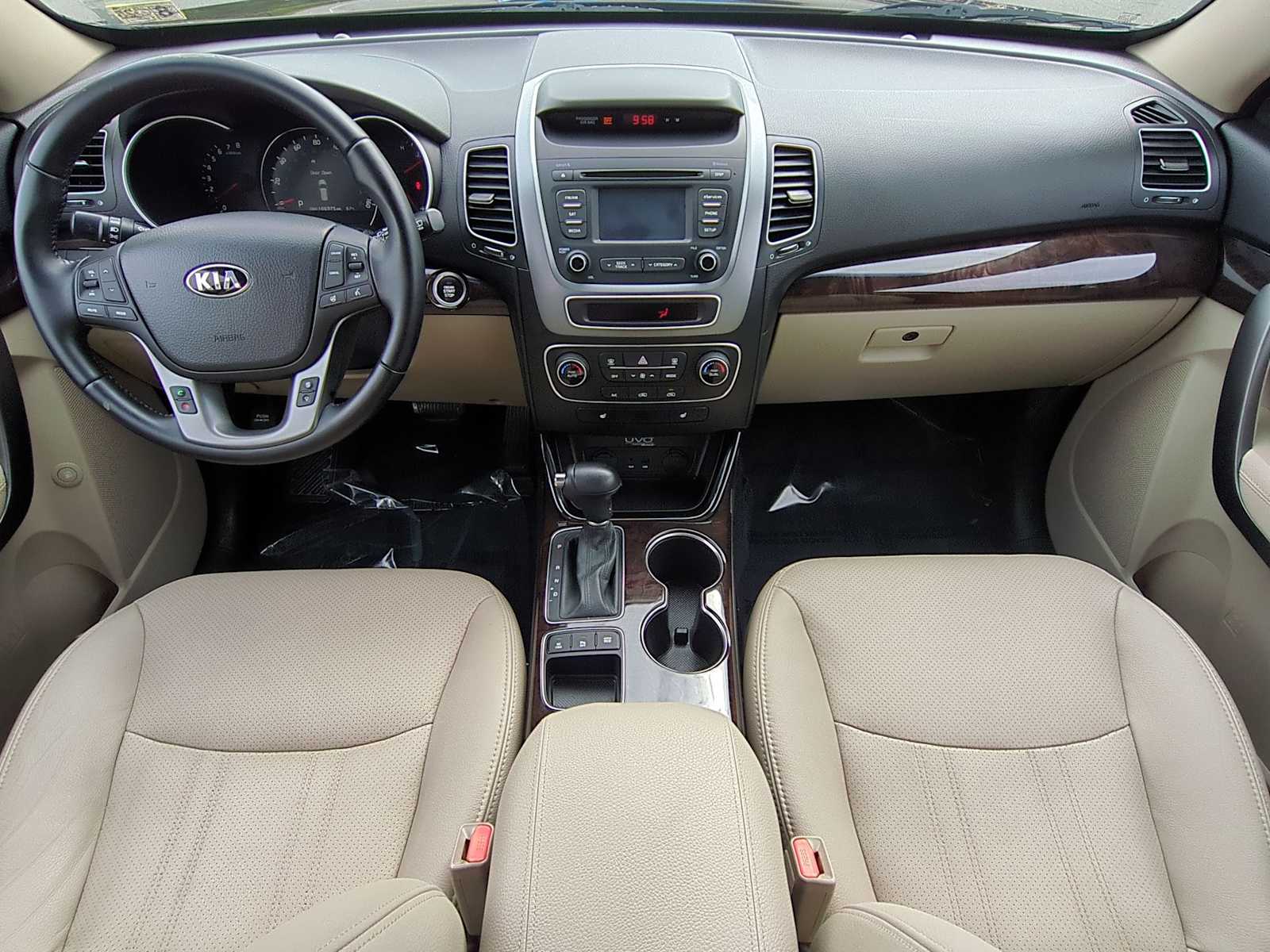 Thumbnail: 2015 Kia Sorento - 16