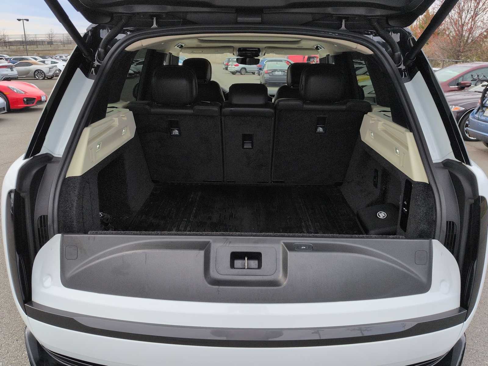 Thumbnail: 2024 Land Rover Range Rover - 37