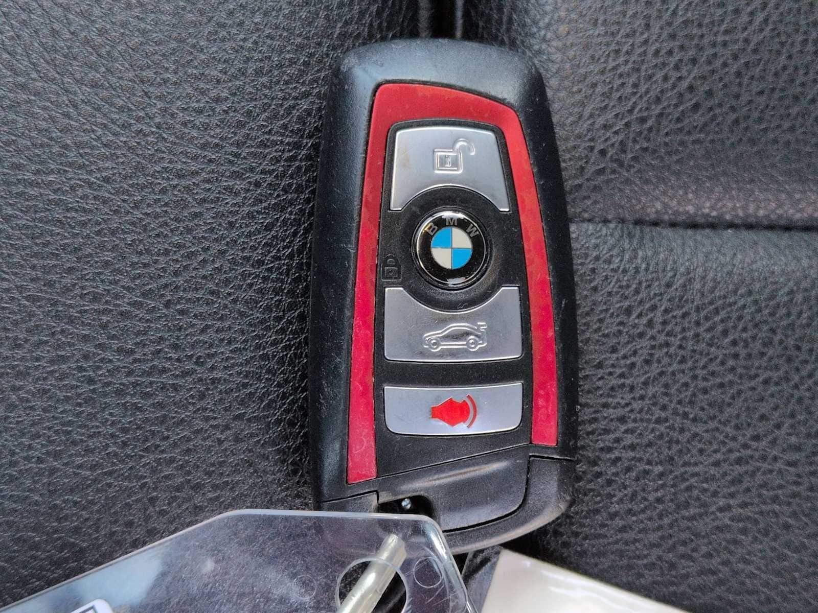 Thumbnail: 2018 BMW 3 Series - 36