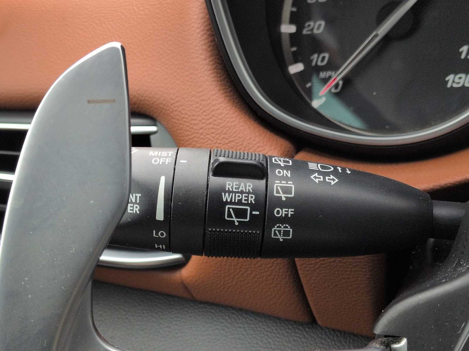 Thumbnail: 2017 Maserati Levante - 27