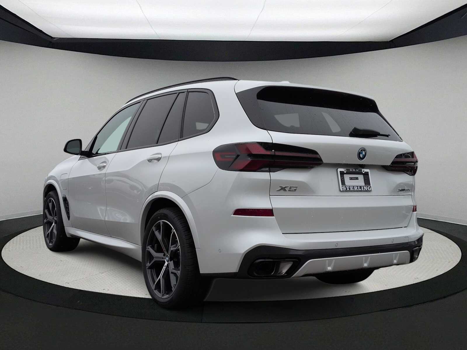 Thumbnail: 2026 BMW X5 - 6