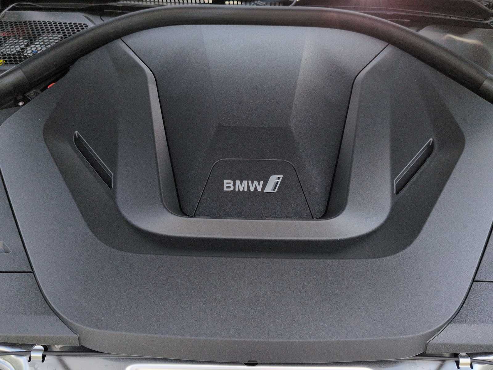 Thumbnail: 2026 BMW i4 - 15
