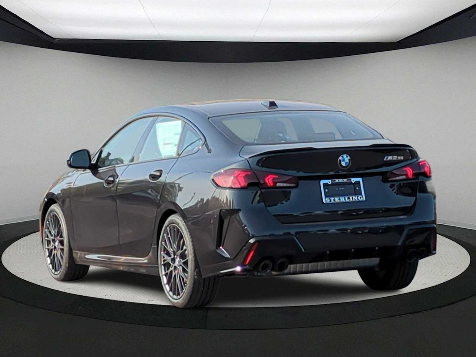 Thumbnail: 2025 BMW 2 Series - 6