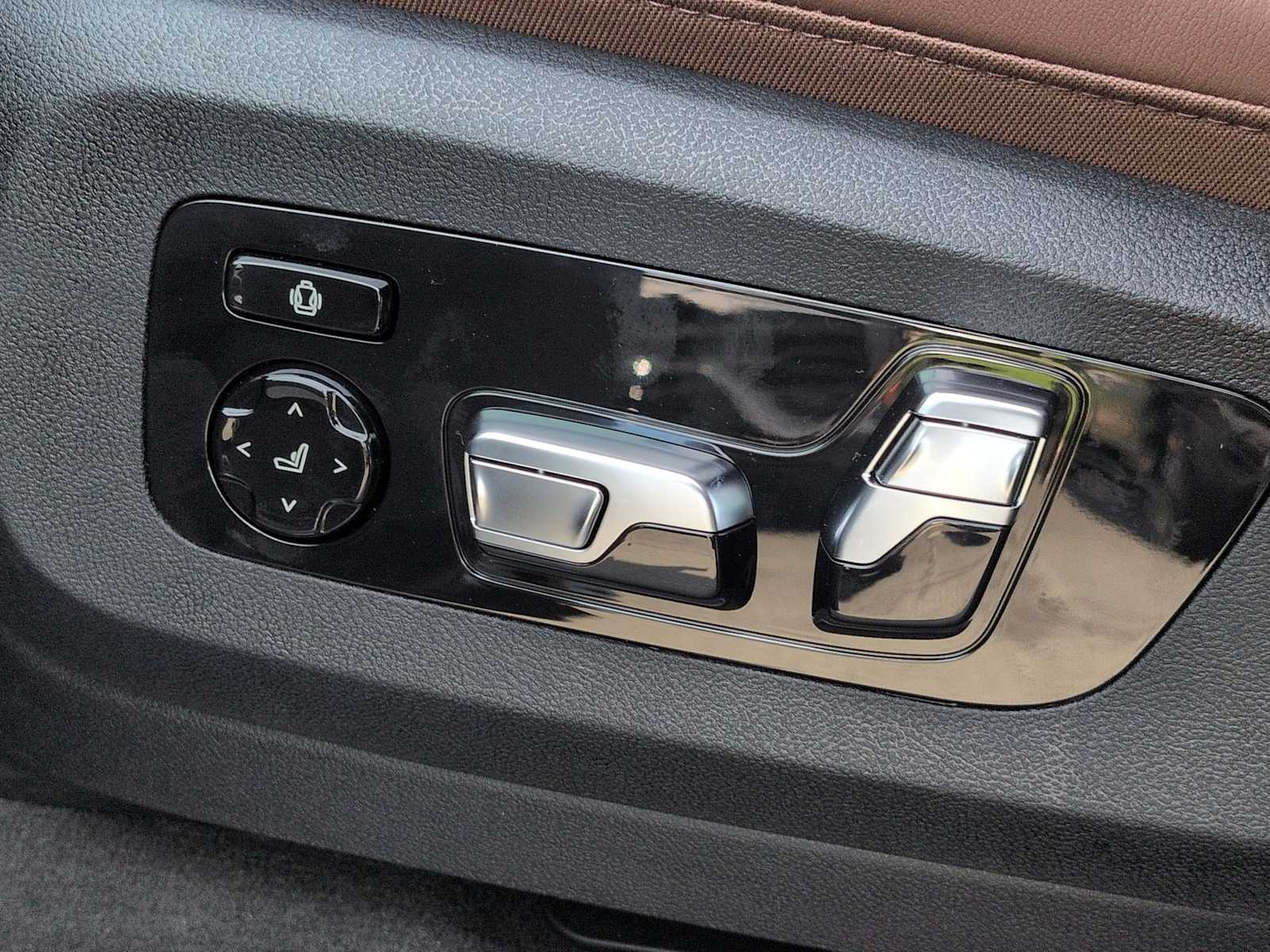 Thumbnail: 2026 BMW X5 - 18