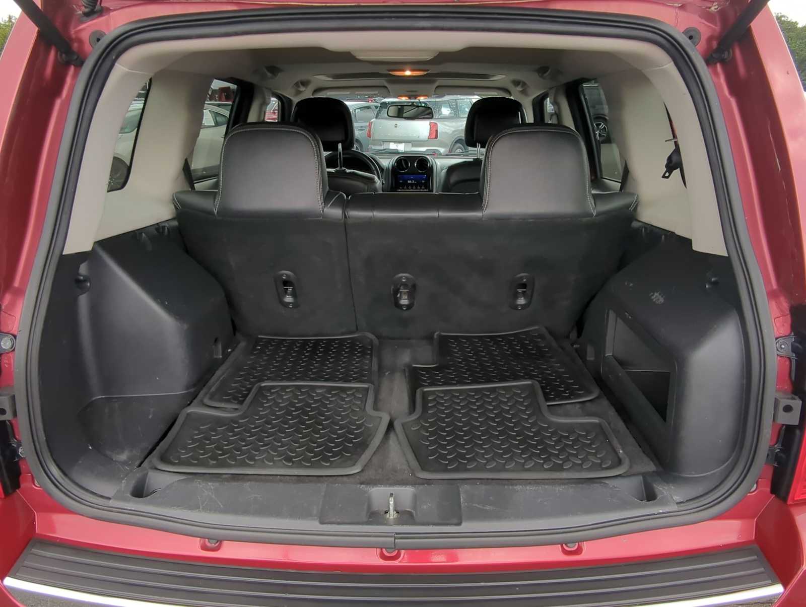 Thumbnail: 2014 Jeep Patriot - 35