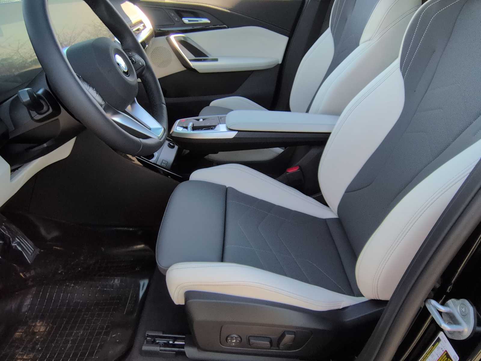 Thumbnail: 2026 BMW X1 - 17