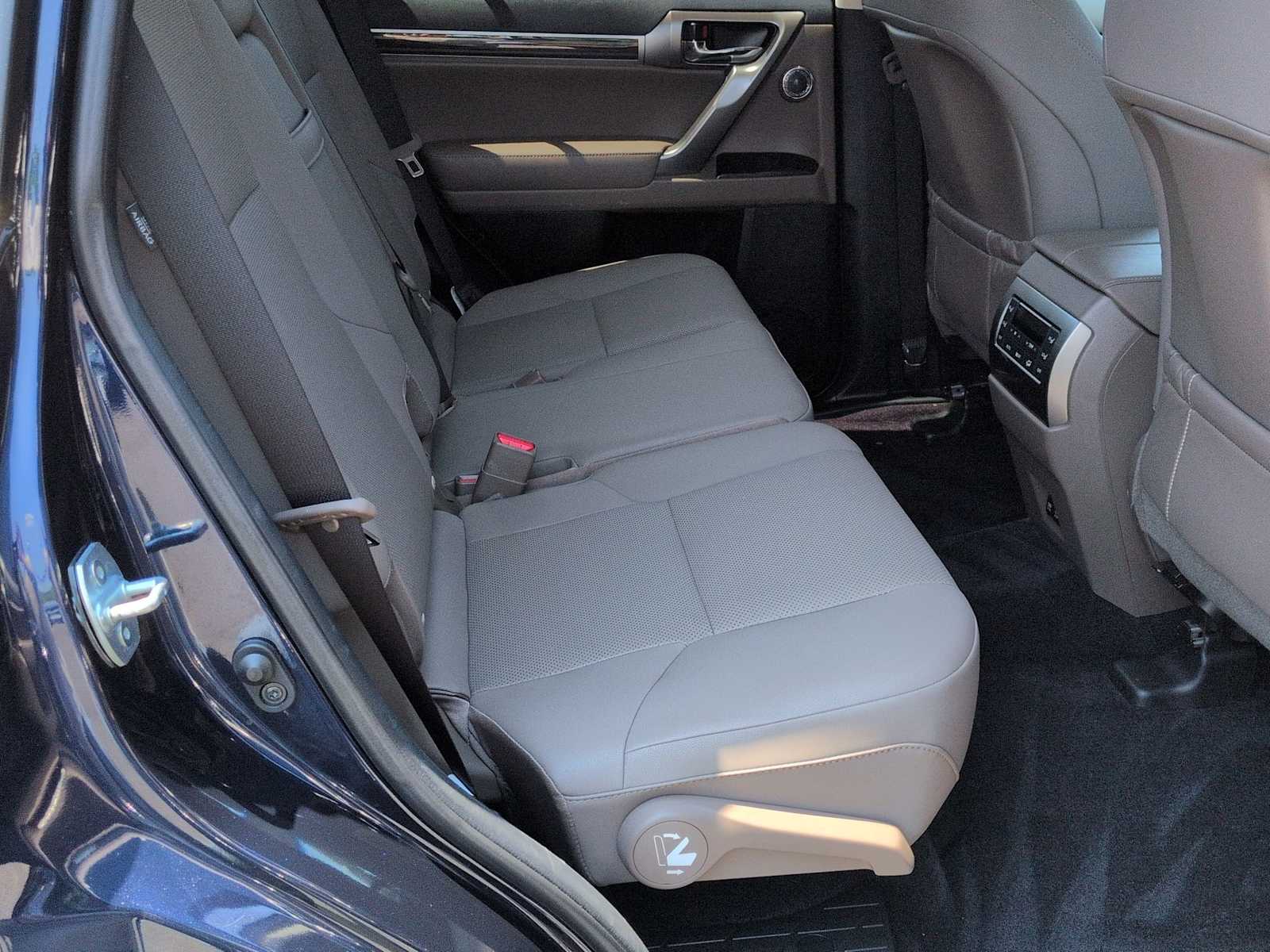 Thumbnail: 2022 Lexus GX - 22