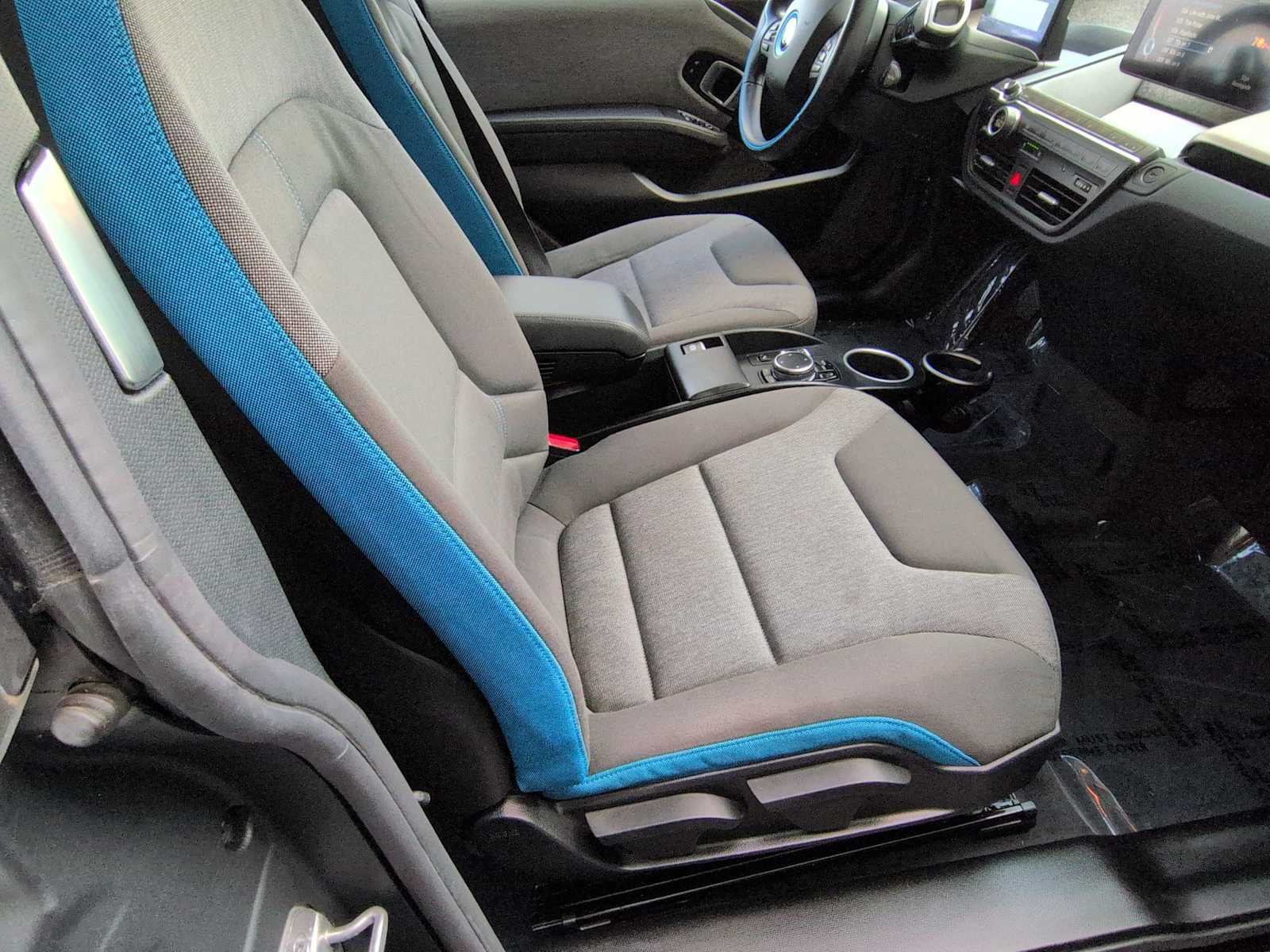 Thumbnail: 2016 BMW i3 - 21