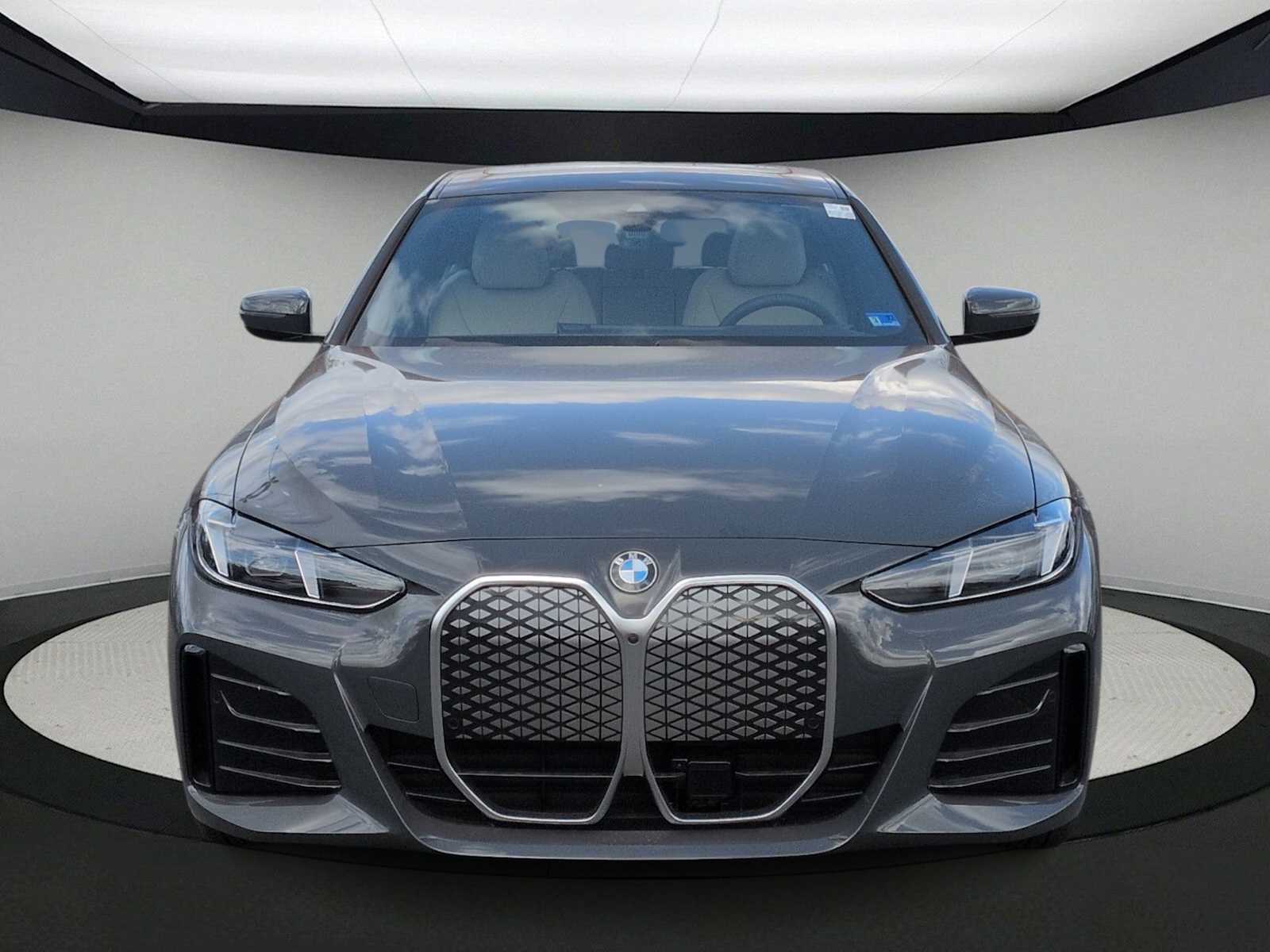 Thumbnail: 2026 BMW i4 - 3