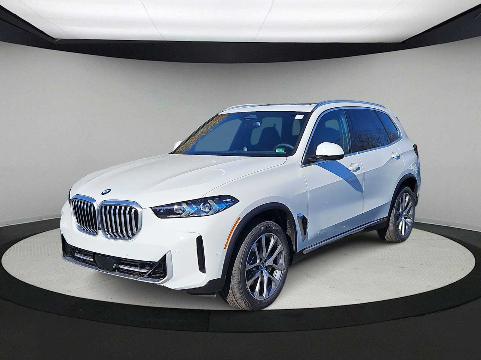 Thumbnail: 2026 BMW X5 - 4