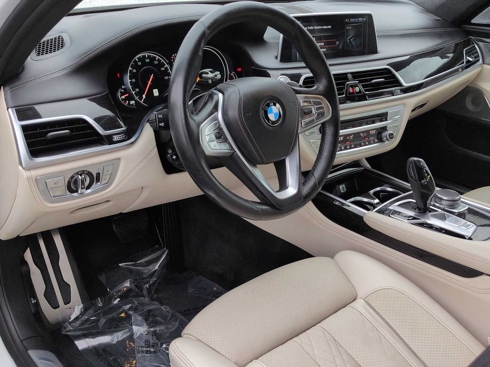 Thumbnail: 2016 BMW 7 Series - 15