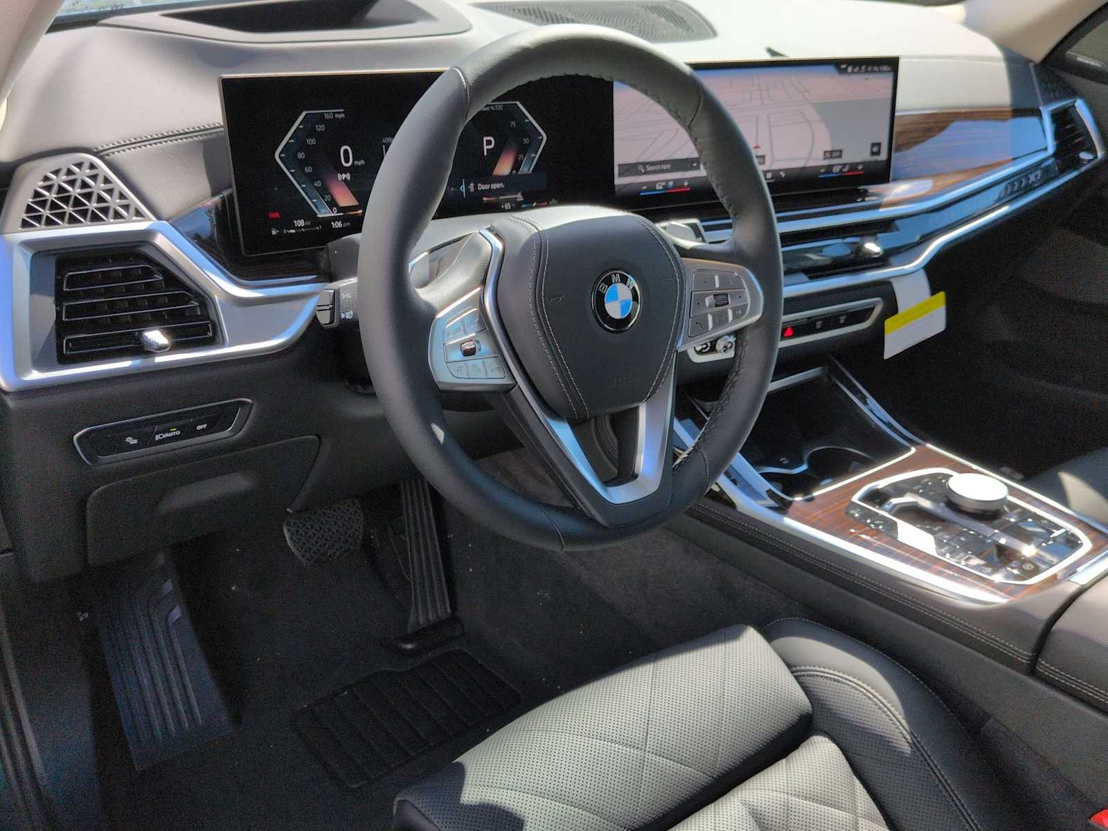 Thumbnail: 2026 BMW X7 - 10