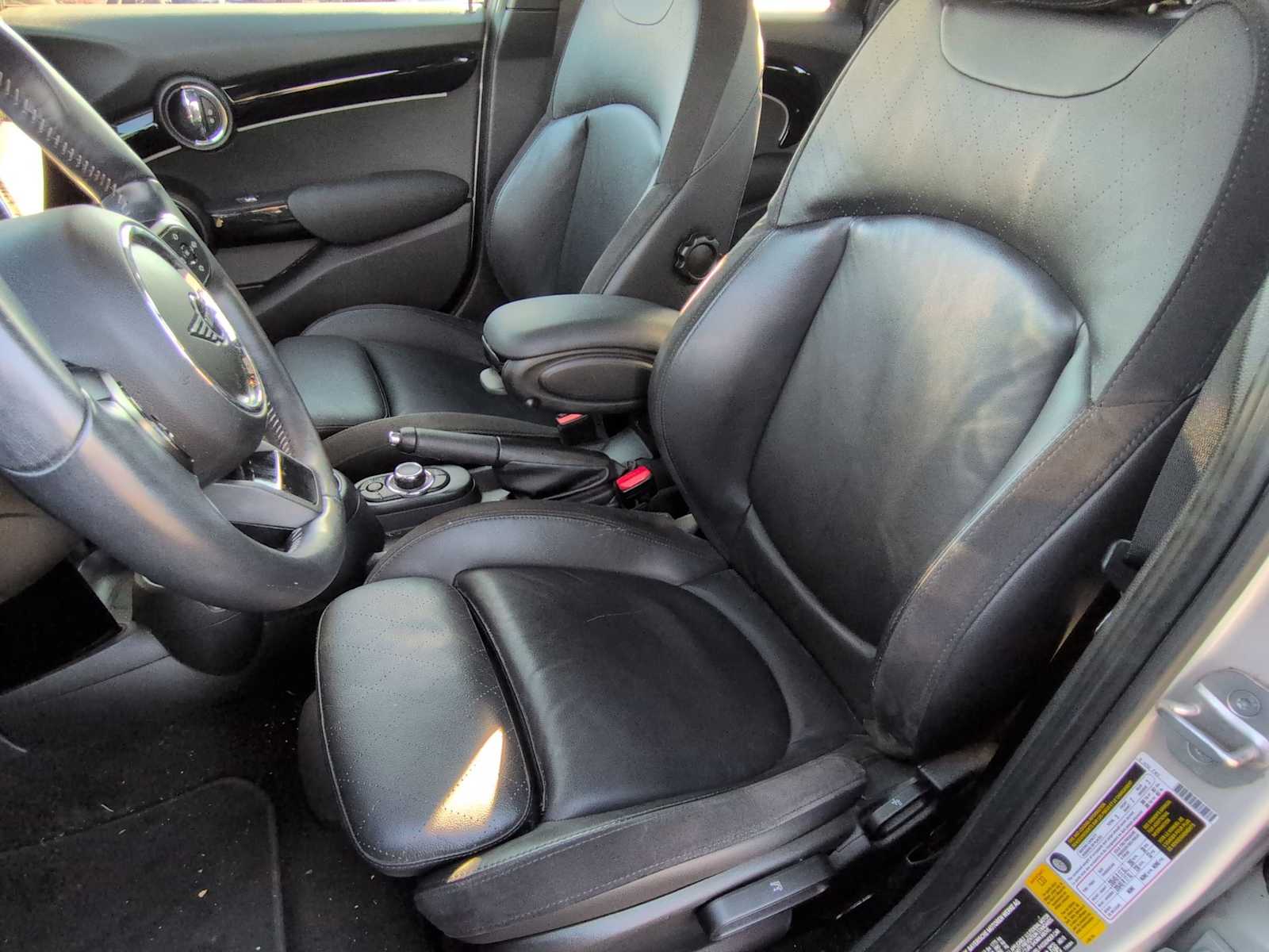 Thumbnail: 2022 MINI Cooper Hardtop - 16