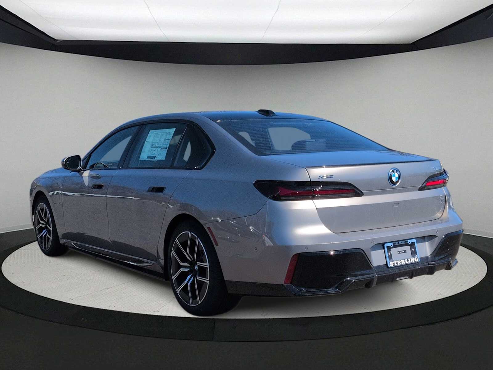 Thumbnail: 2026 BMW 7 Series - 6