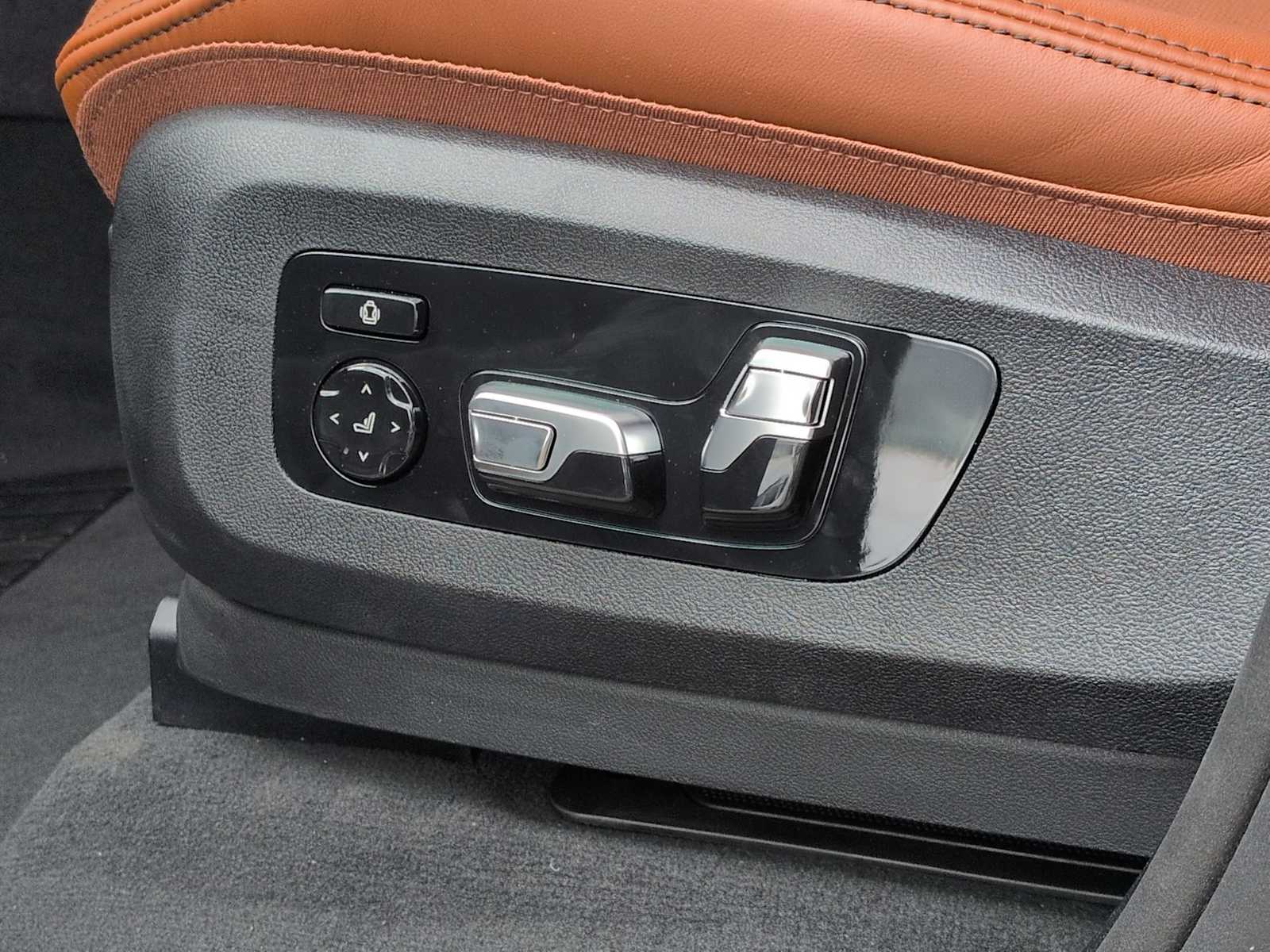 Thumbnail: 2026 BMW X5 - 18