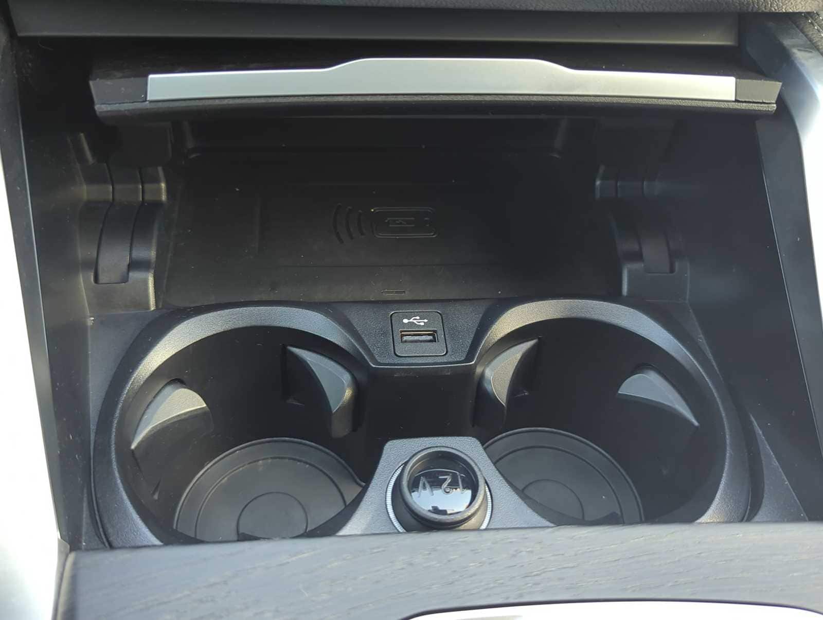 Thumbnail: 2024 BMW i4 - 32