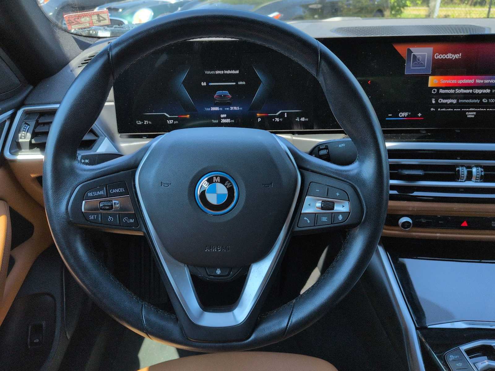 Thumbnail: 2023 BMW i4 - 25