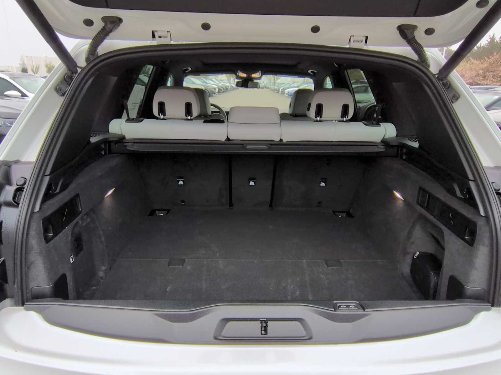 Thumbnail: 2026 BMW X5 - 37