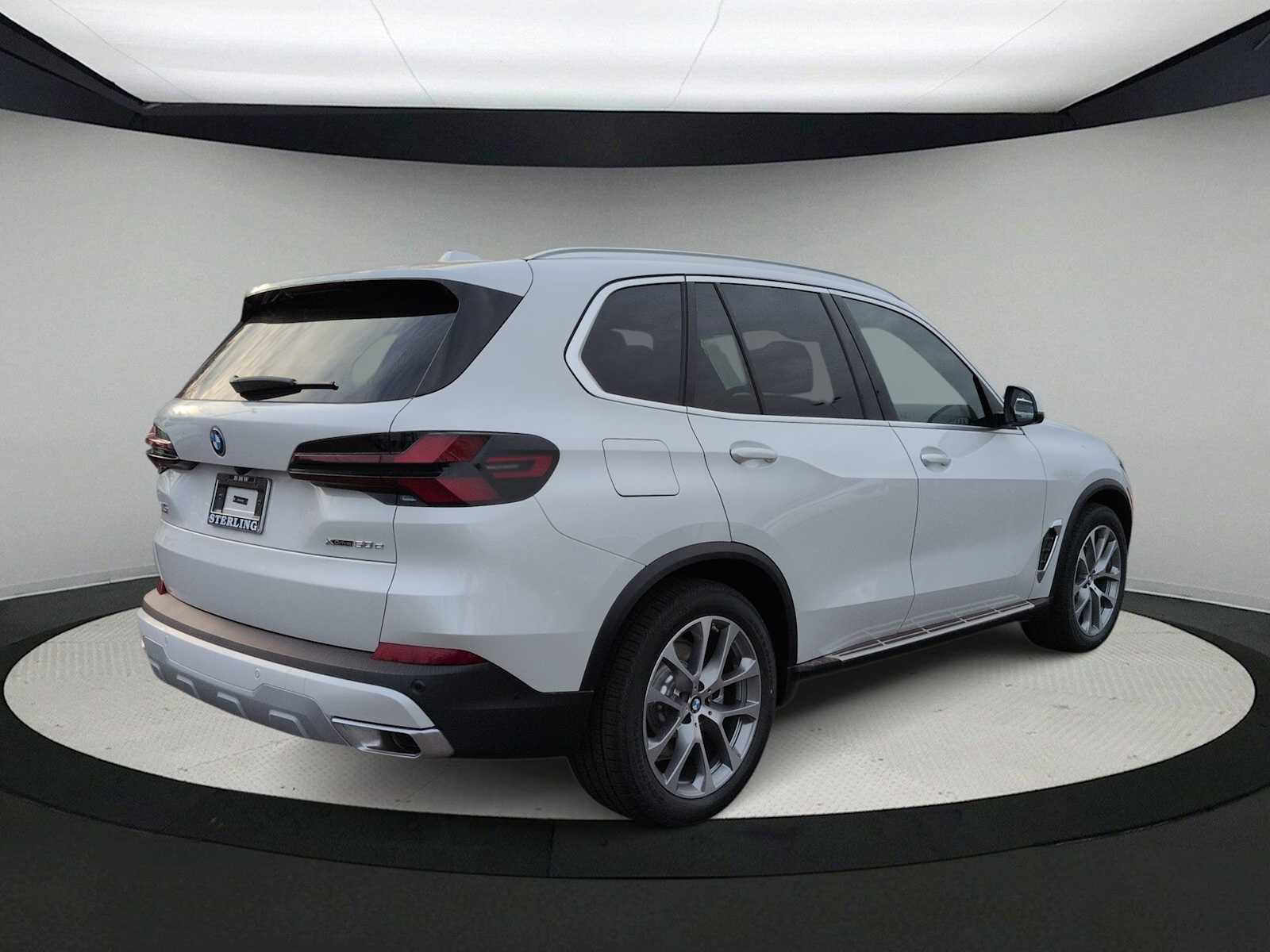 Thumbnail: 2026 BMW X5 - 8