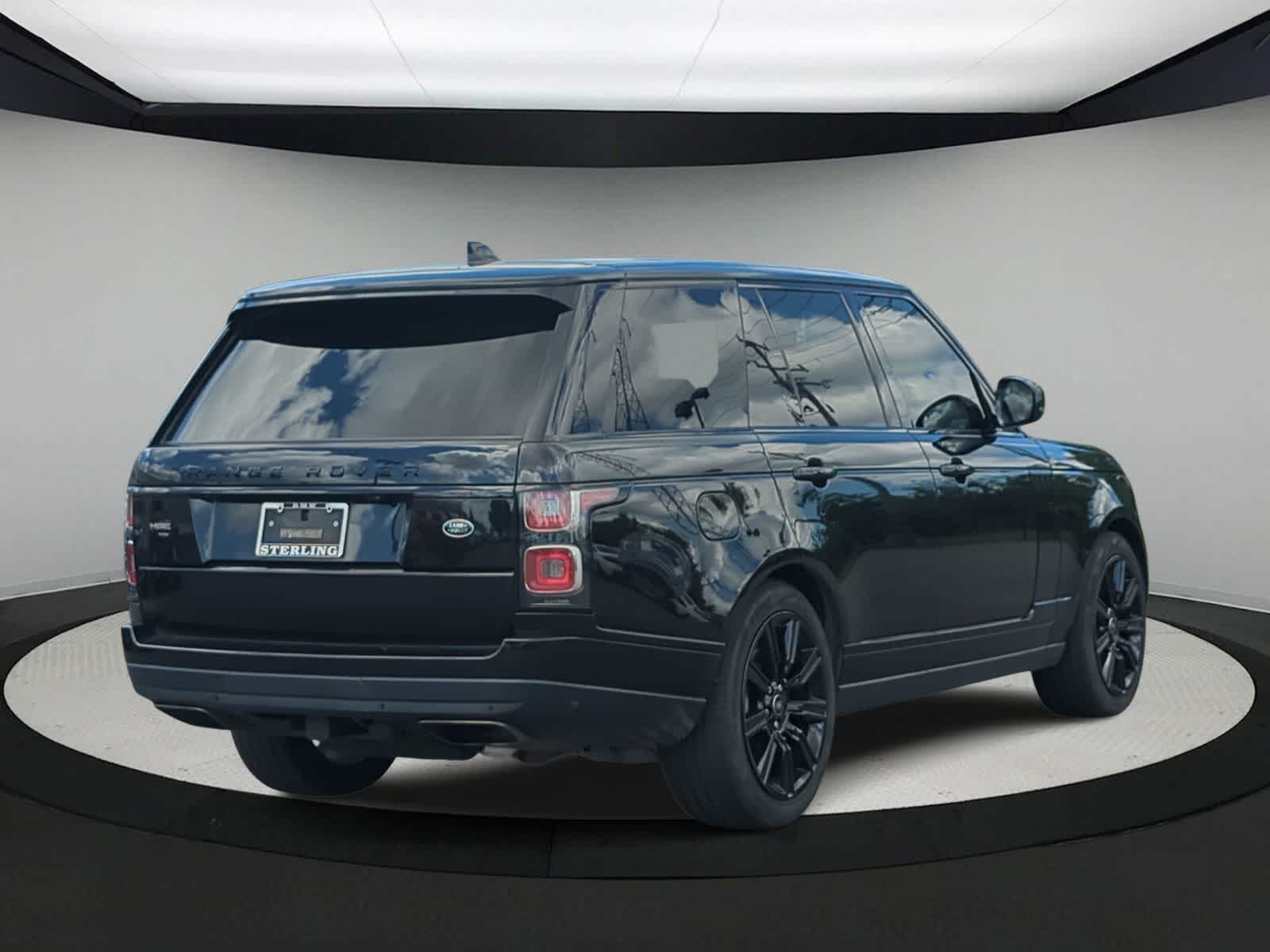 Thumbnail: 2021 Land Rover Range Rover - 8