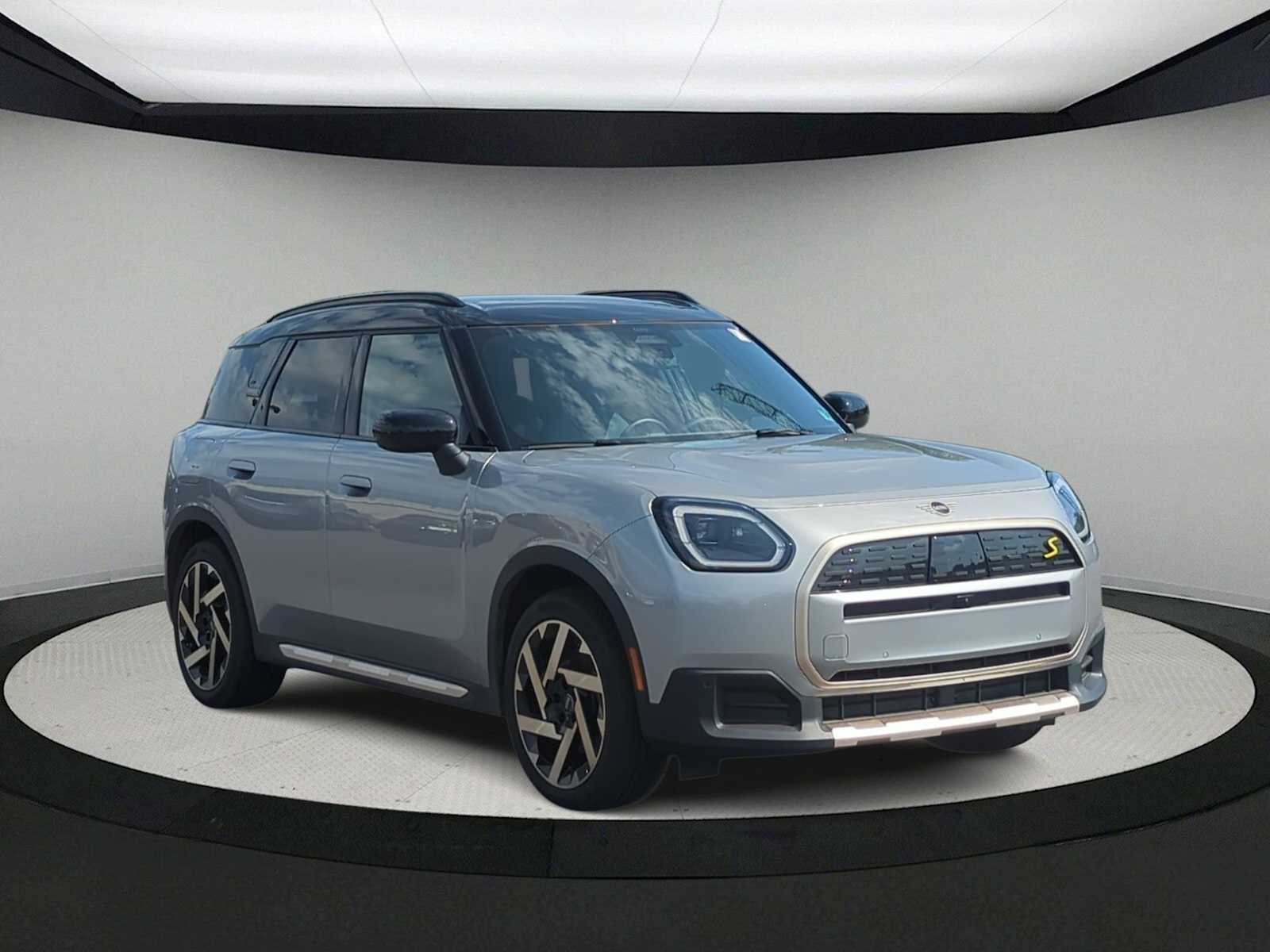 Thumbnail: 2025 MINI Cooper Countryman - 2