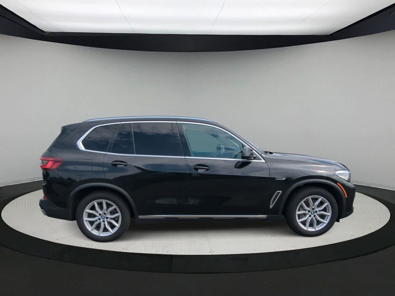 Thumbnail: 2023 BMW X5 - 9