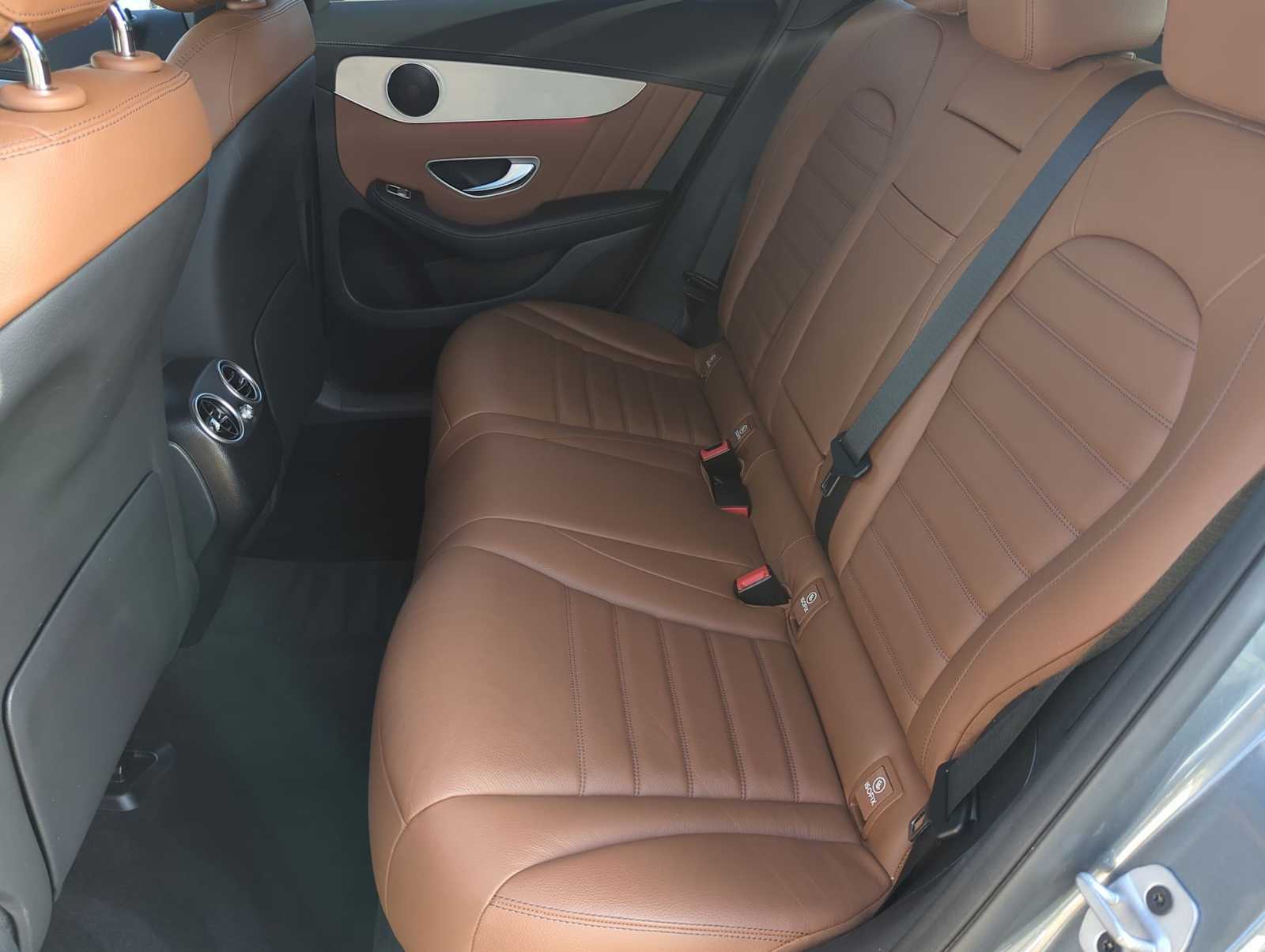 Thumbnail: 2022 Mercedes-Benz GLC - 20