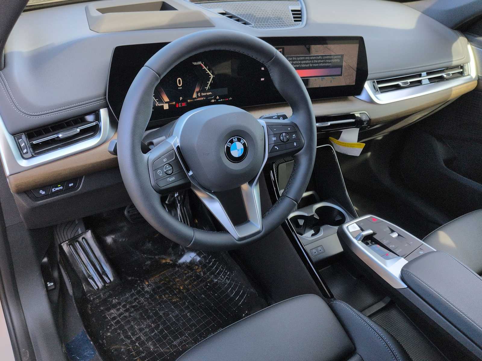 Thumbnail: 2026 BMW X1 - 10