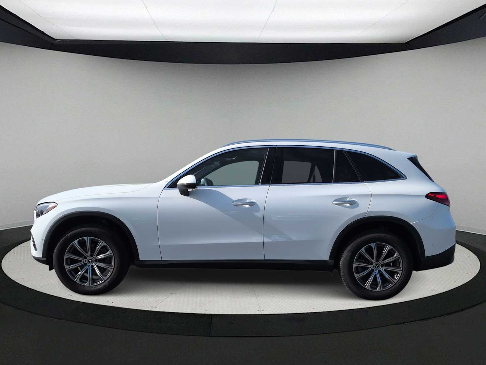 Thumbnail: 2023 Mercedes-Benz GLC - 5