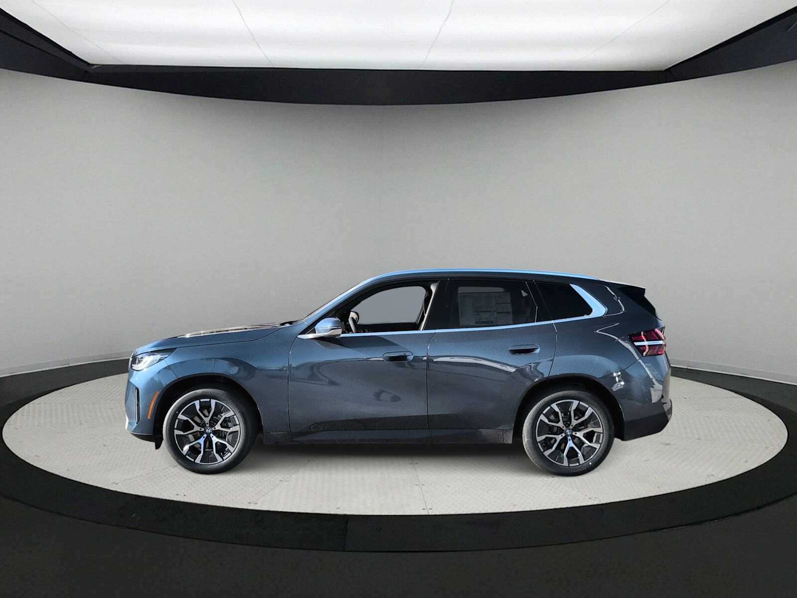 Thumbnail: 2026 BMW X3 - 5