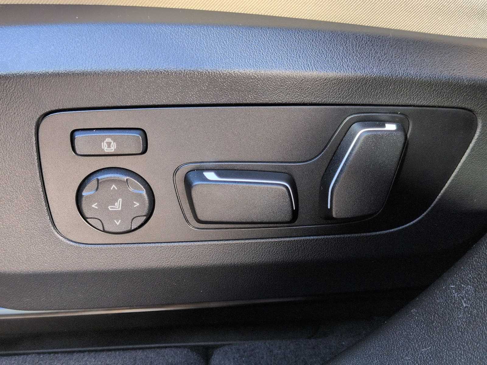 Thumbnail: 2026 BMW X3 - 18