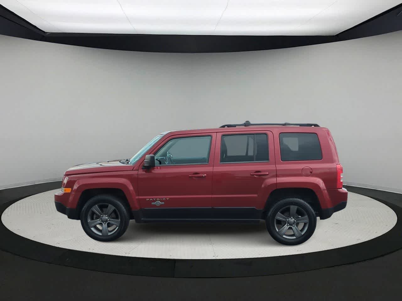 Thumbnail: 2014 Jeep Patriot - 5
