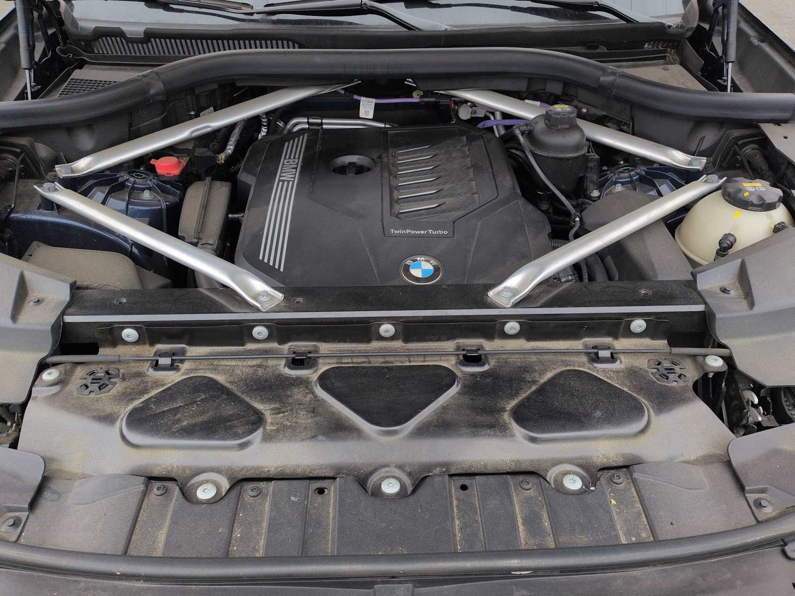 Thumbnail: 2021 BMW X5 - 15